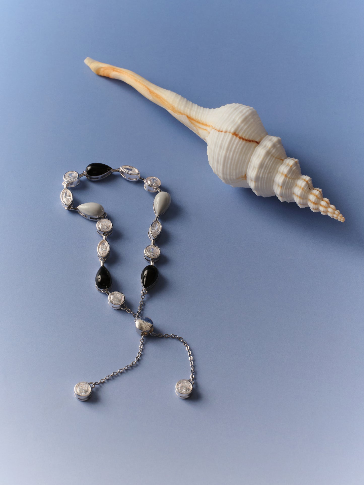La Larme Adjustable Bracelet