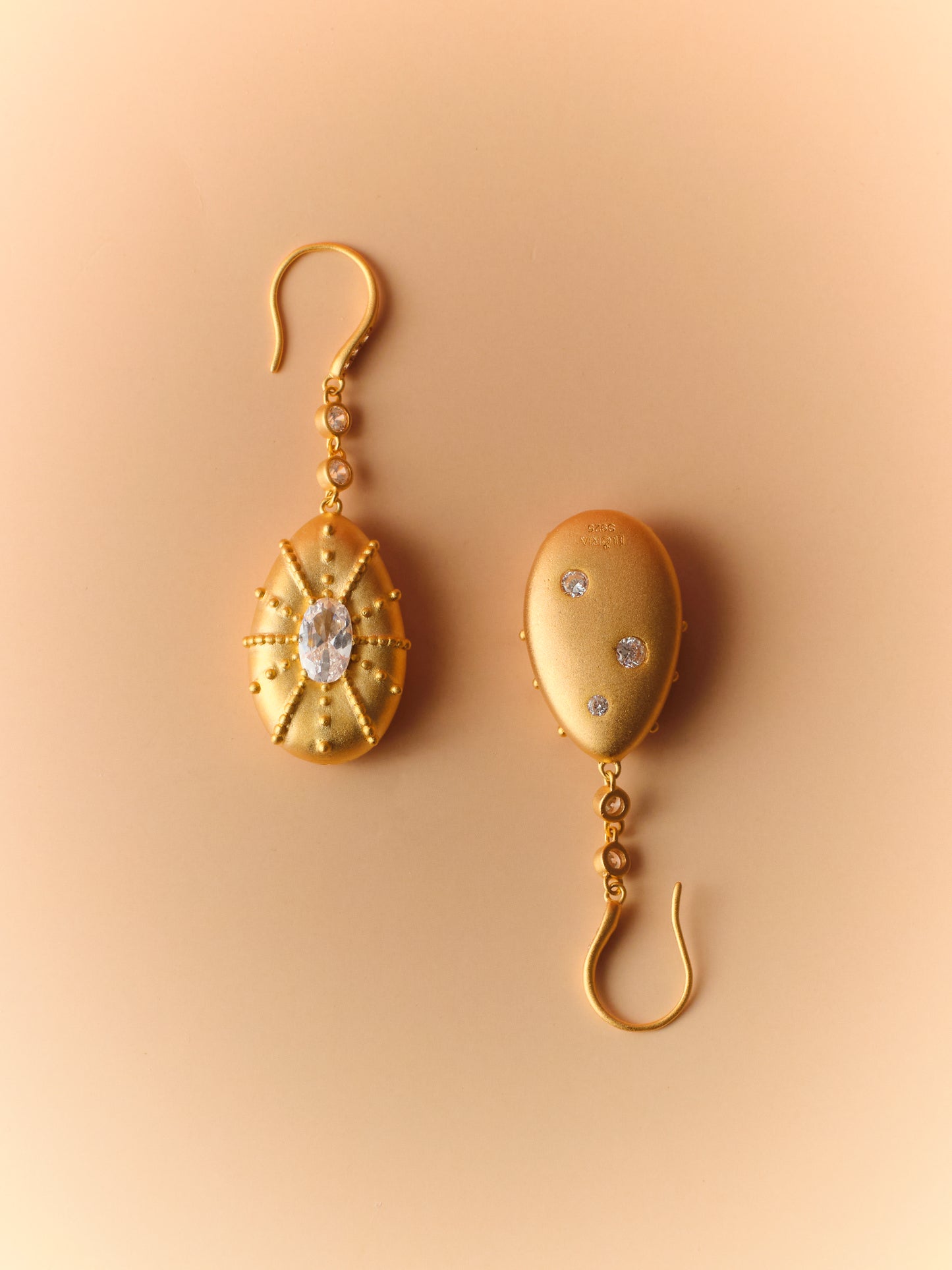 LUEUR Éclat d'Œuf Earring 24K Gold Plating