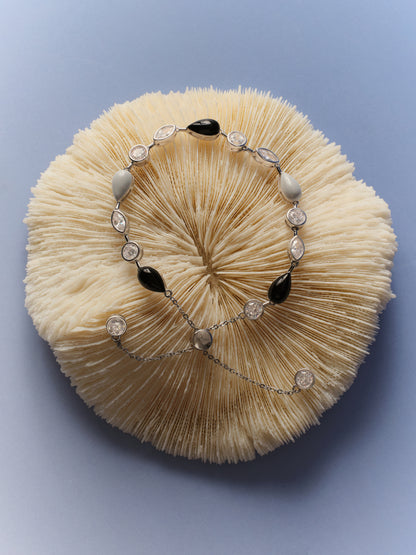 La Larme Adjustable Bracelet