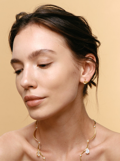 Courbette Earstud