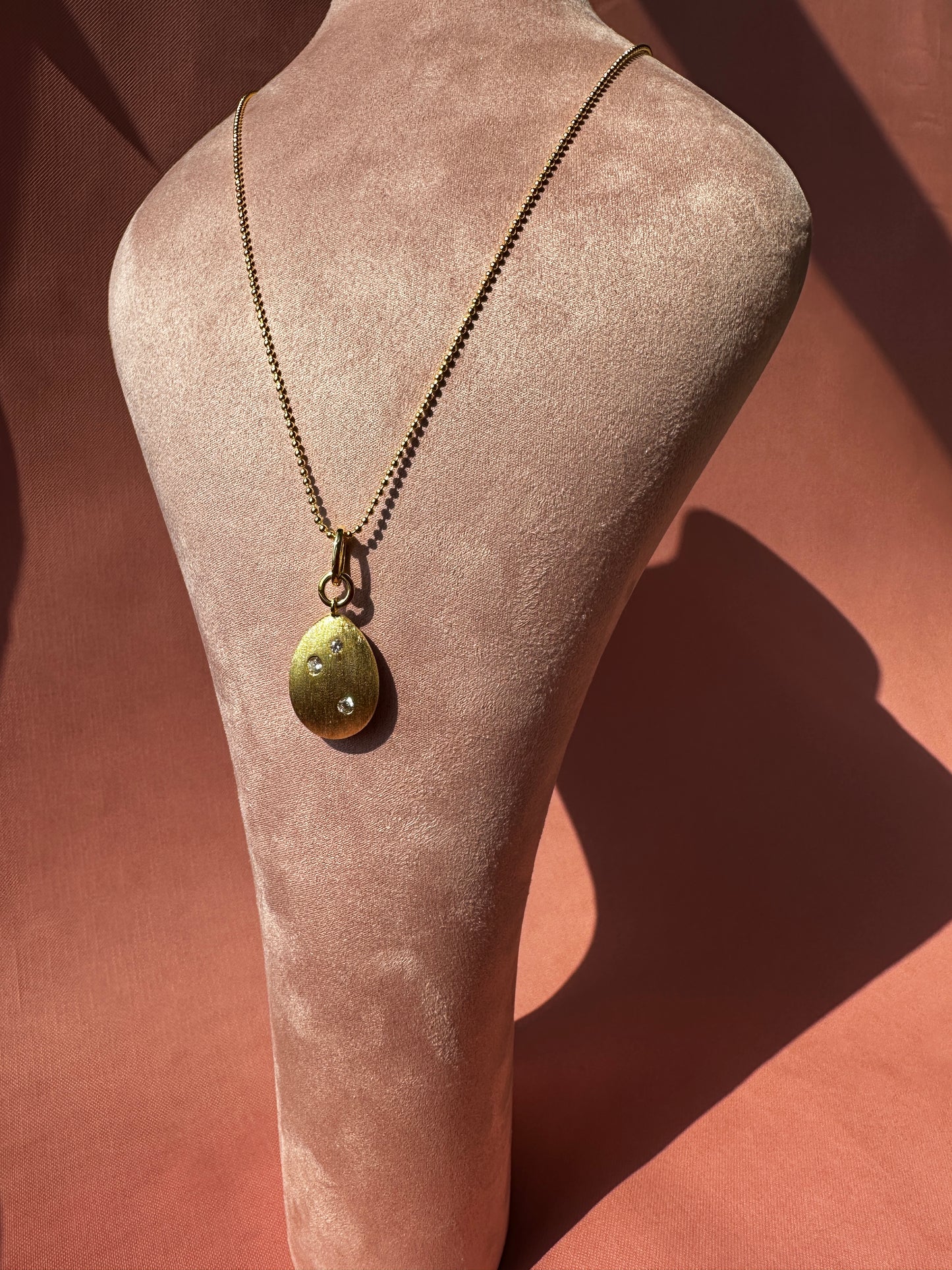 LUEUR Snow Pavé Reversible Pendant