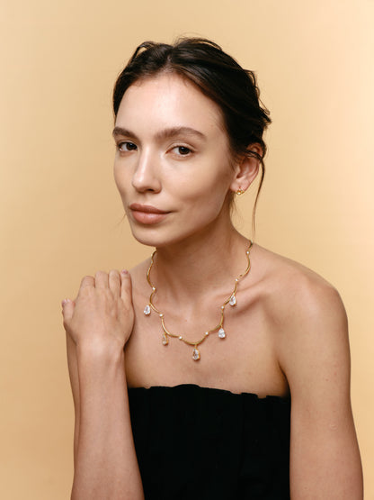 Courbette Earstud