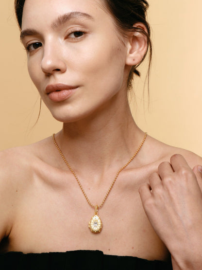 LUEUR Éclat d'Œuf Opening Pendant 24K Gold Plating