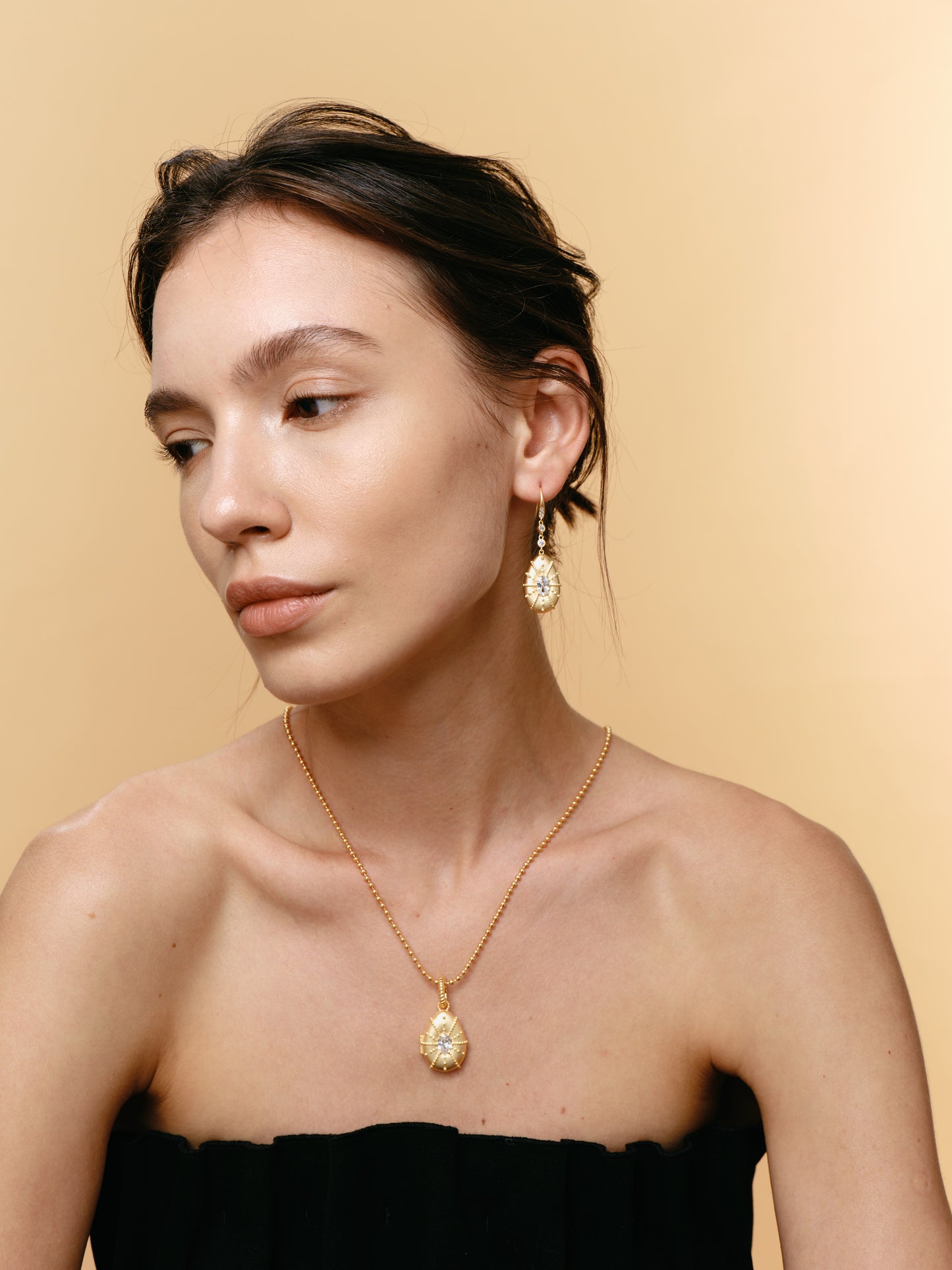 LUEUR Éclat d'Œuf Opening Pendant 24K Gold Plating